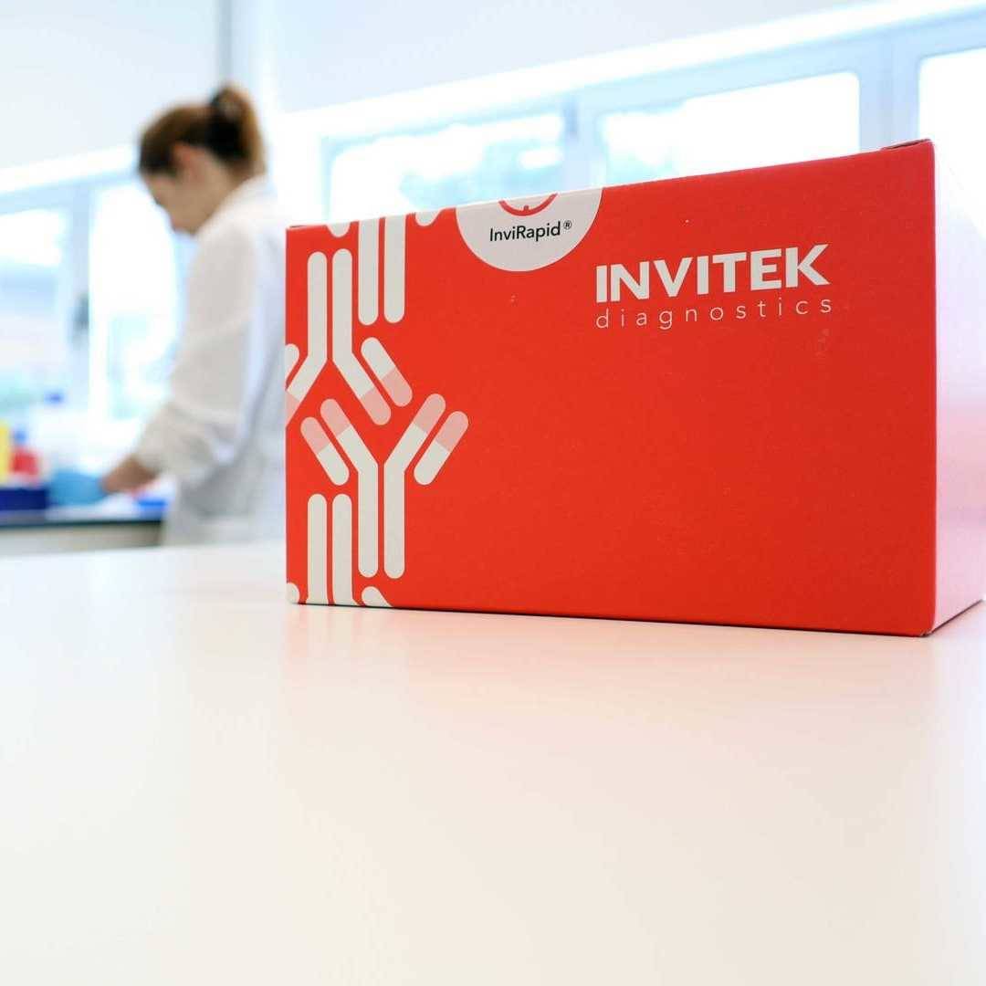 InviLisa product box