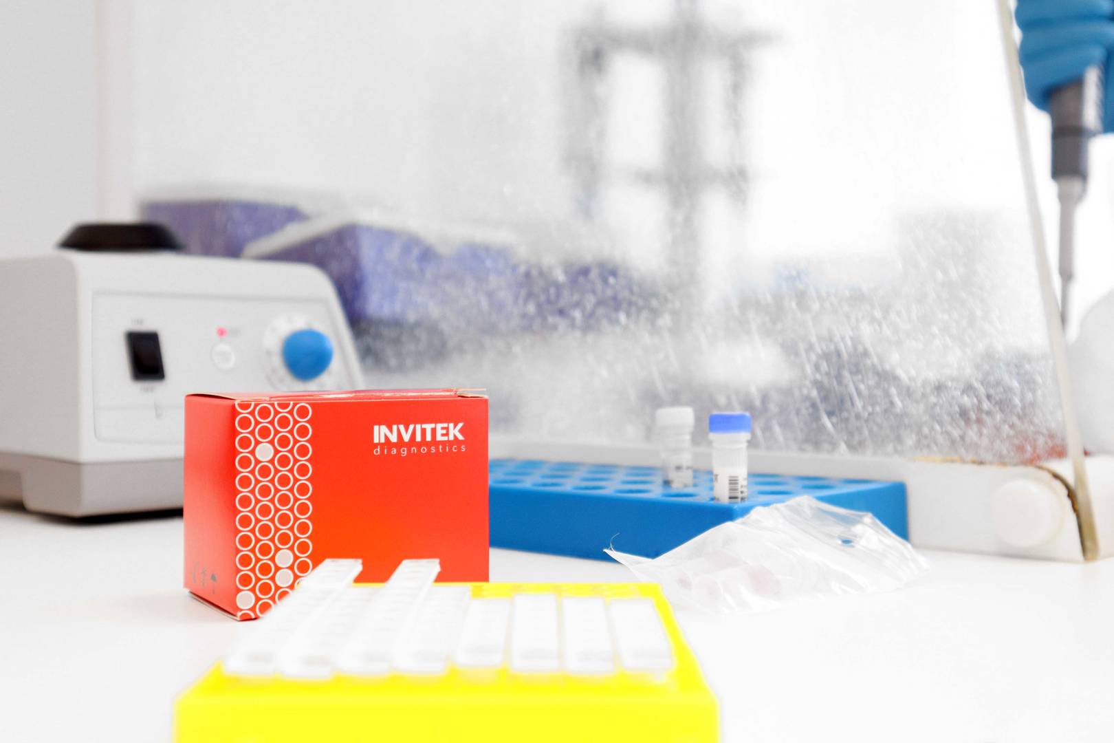 InviScreen PCR product box
