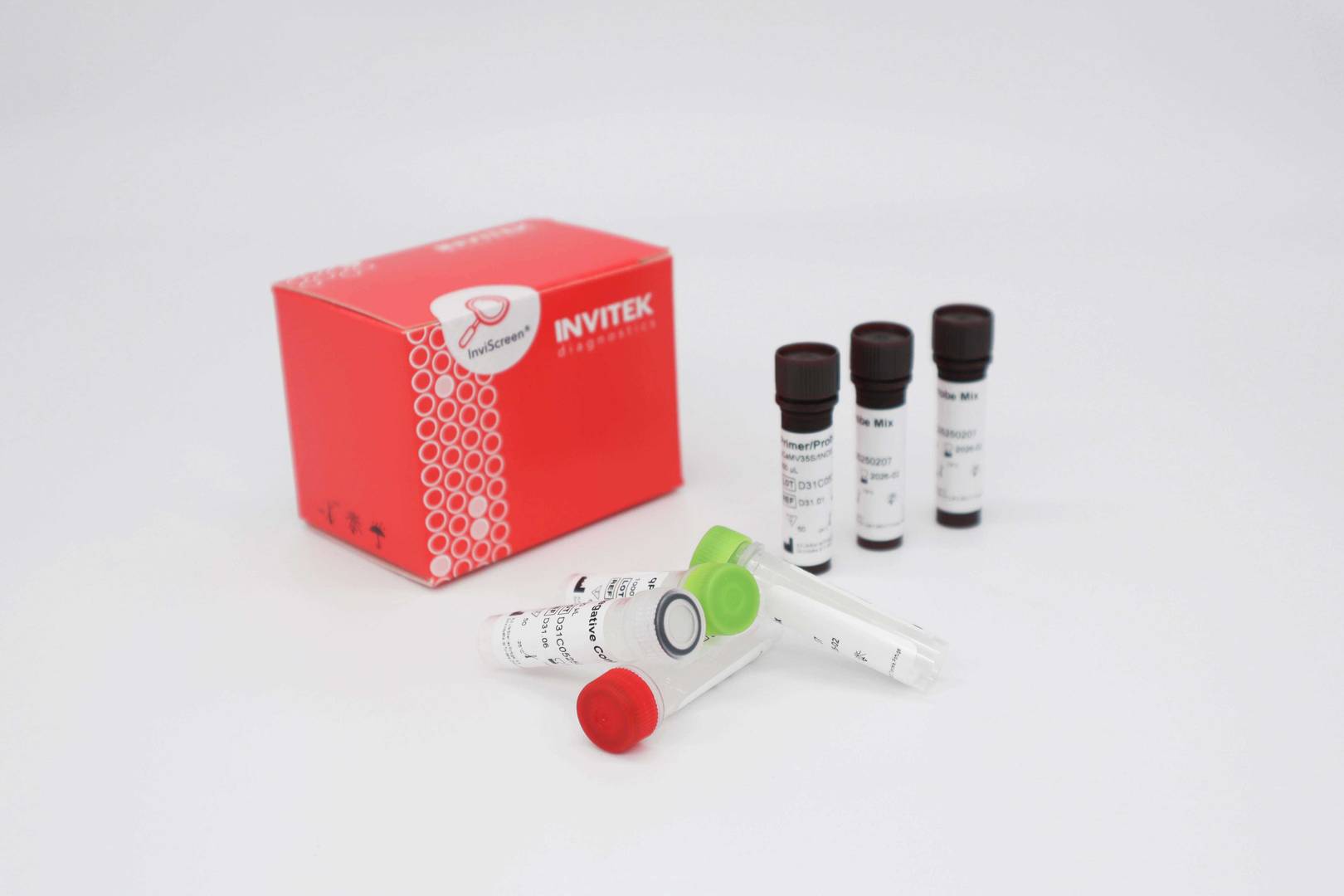 Box packaging of the InviScreen® GMO Detection Kit (35S/NOS/FMV) with reagents and reaction plate.